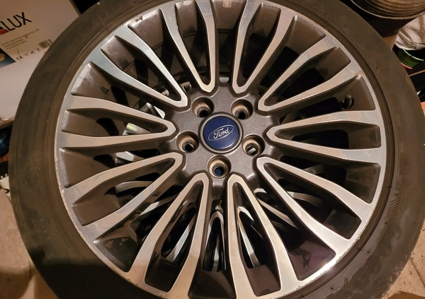 Ford Fusion cena 53000 przebieg: 132100, rok produkcji 2017 z Bełchatów małe 631